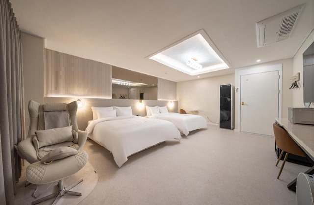 DK Airport Hotel