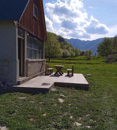 -DO- Gradac