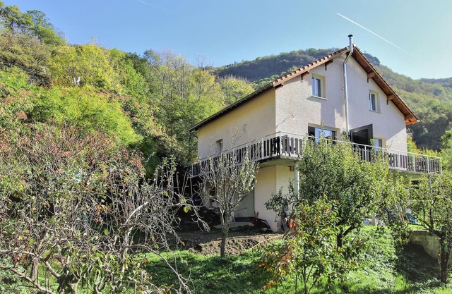 Alojamiento de 2 habitaciones en Séchilienne