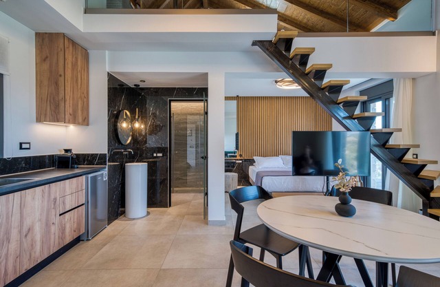 Doceo Refined Living Suite 5