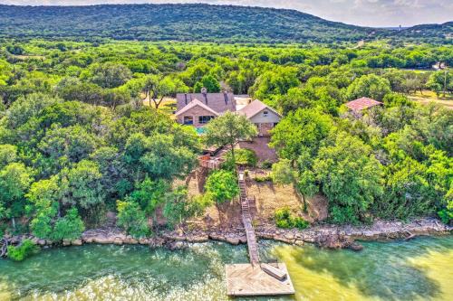 Dock and Private Pool Lake Palo Pinto Retreat!