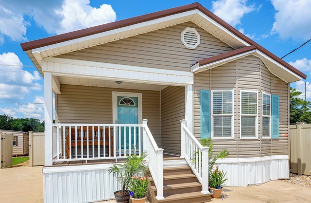 Dock & Boat Ramp Access: Home Near Wolf Bay!