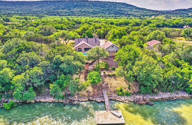 Lake Palo Pinto Retreat: Dock & Private Pool!