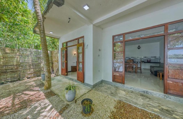 Dodanduwa River Face Villa