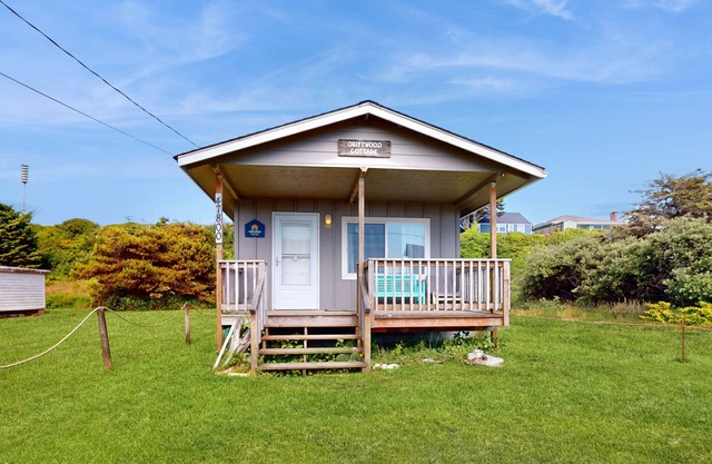¡NUEVO LISTADO! Cabaña para perros con acceso a la playa y vista al mar desde la sala de estar