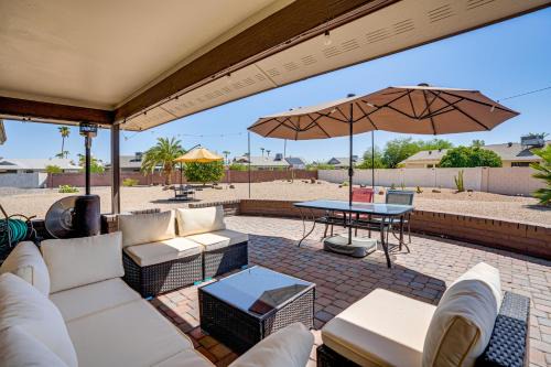 Dog-Friendly Family Home in Glendale Suburbs!