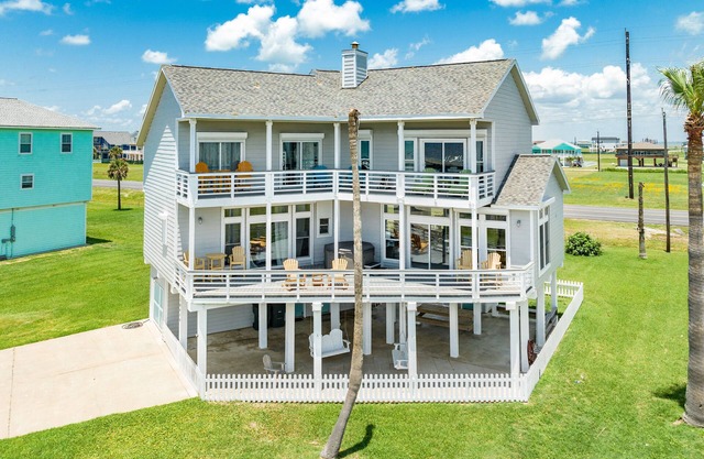 Dog Friendly Home w/ Elevator, Great Gulf Views & Easy Beach Access