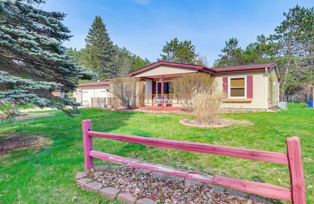 Dog-Friendly Michigan Home w/ Deck & Fire Pit!