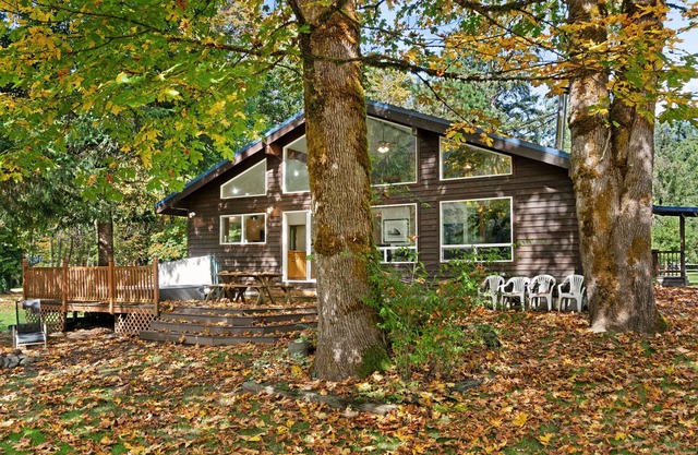Perro amigable lodge con su propia bañera de hidromasaje privada!