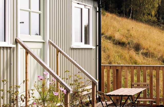 Dog friendly Shepards hut with stunnng views - perfect Scottish getaway