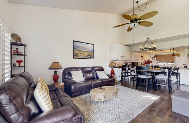 Dog-Friendly Updated Condo Next to Golf Courses w/WiFi, AC, W/D, Shared Pool
