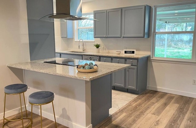 Dogwood · Beautiful Renovated Open Space Full House