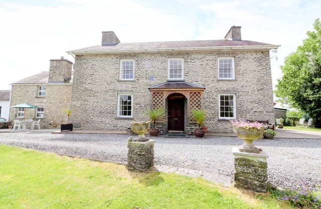 Dolau Farmhouse