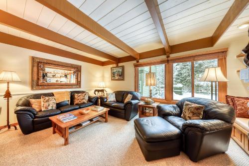 Dollar Meadows 1370