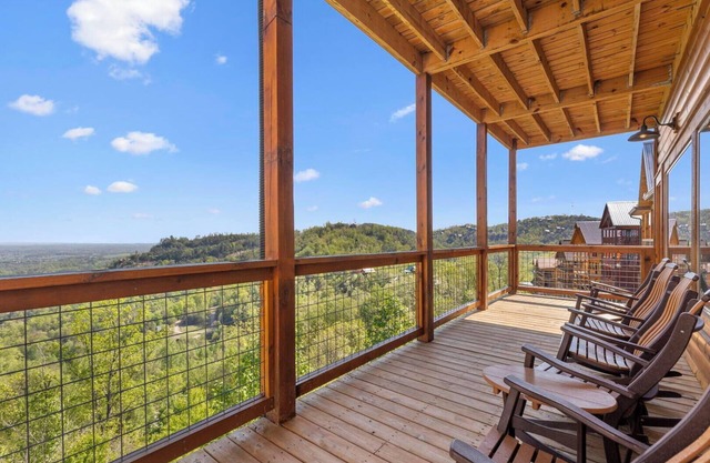 Dolly Valley View is a gorgeous modern cabin with maximum entertainment