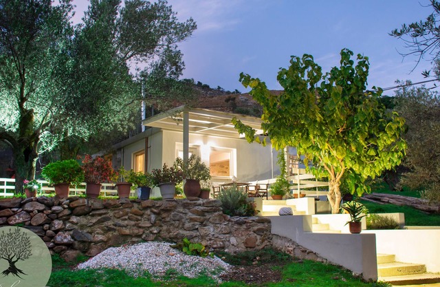 DOLONAS Cosy House