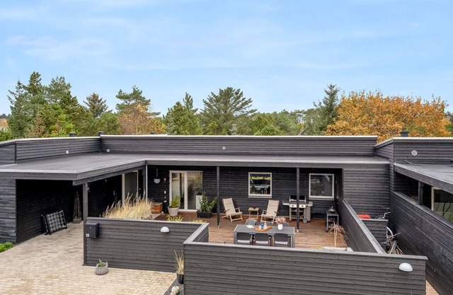 "Dolores" - 2.5km from the sea by Interhome