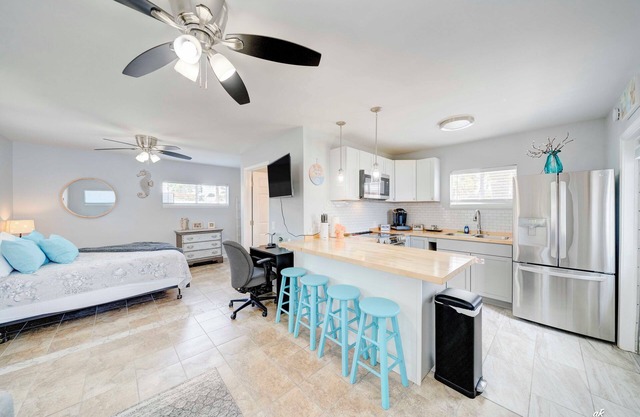Dolphin Days Cottage