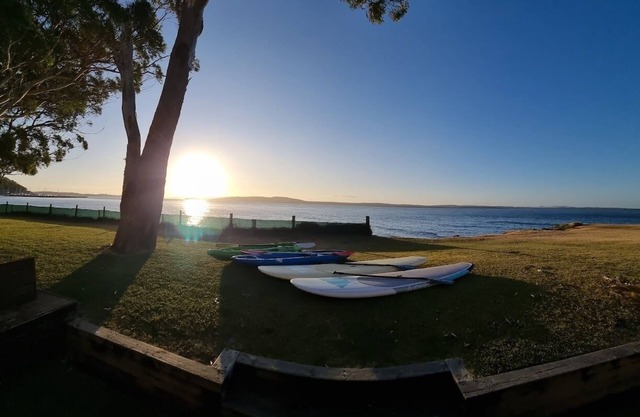 'Dolphin Shores' *2 SUPs 2 Kayaks* WATERFRONT ACCOMMODATION Port Stephens