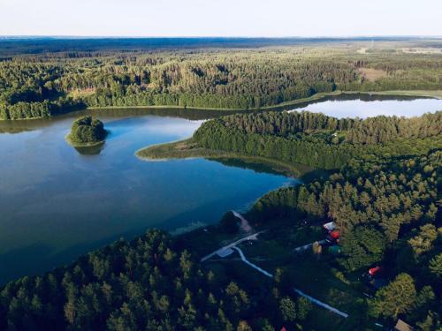 Dom letniskowy ogród jezioro las Warmińsko Mazurskie