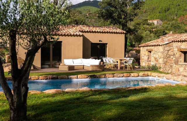 Domaine de Gialla Bergerie I Pini, 2 pers, piscine chauffée, 10 mn plage
