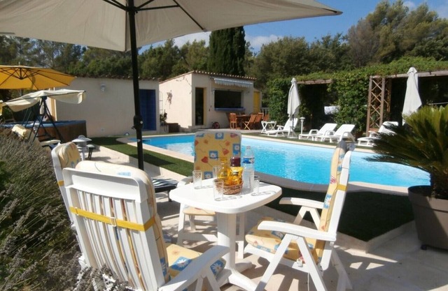 Estudio *** en antigua casa de campo, piscina