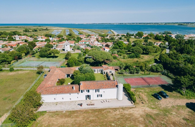 Domaine des Tours - Cancha de tenis