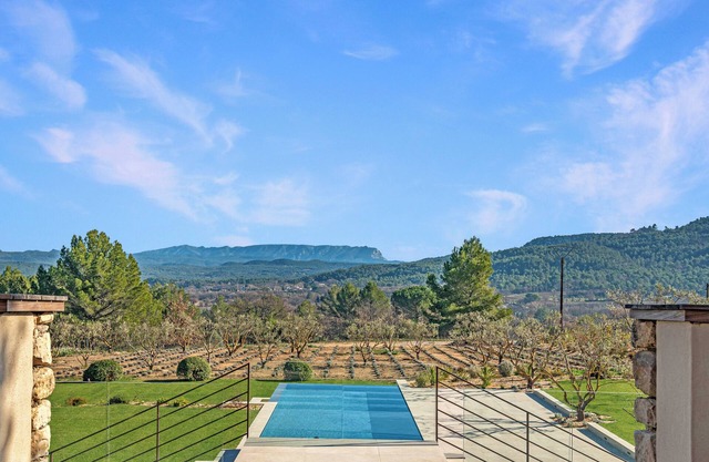 Domaine Bellevue | Vista Sainte-Victoire, Piscinas y Cine