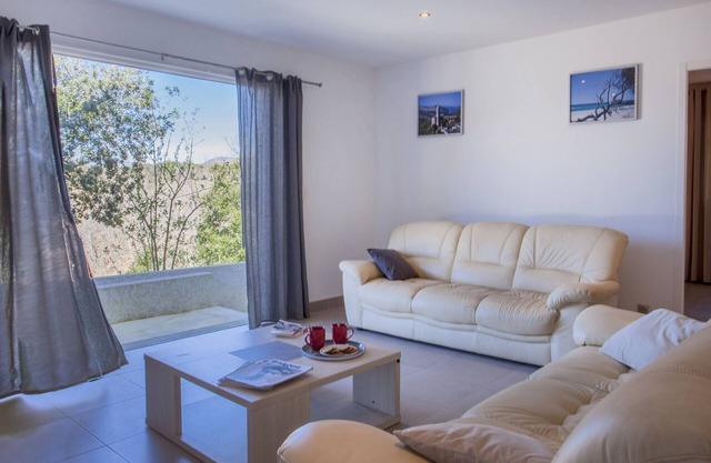 Domaine Ghjulia - Casa Nebbiu, apartamento en el corazón de los viñedos.