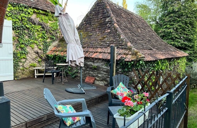 Domaine le Manoir, Authentic charming cottages with private swimming pool and Spa