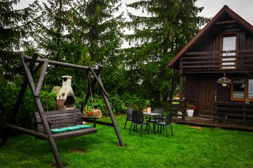 domek całoroczny nad stawem na Kaszubach