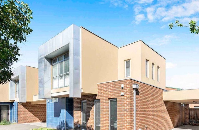 Domi Rentals - The Bett Residence (Walk to Monash)