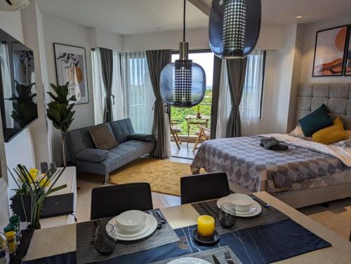 Dominiks Stylish Resort Gem Ocean View Pool Queen Bed at Tambuli 8 Floor Fast Wifi