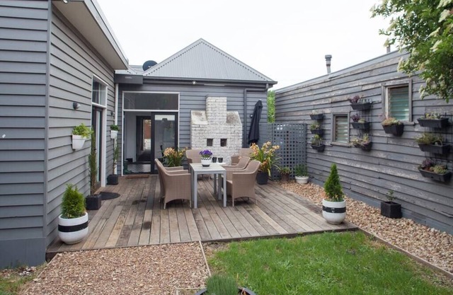 DOMINO HOUSE - YOUR PERFECT BASE FOR THE DOMINO RAIL TRAIL