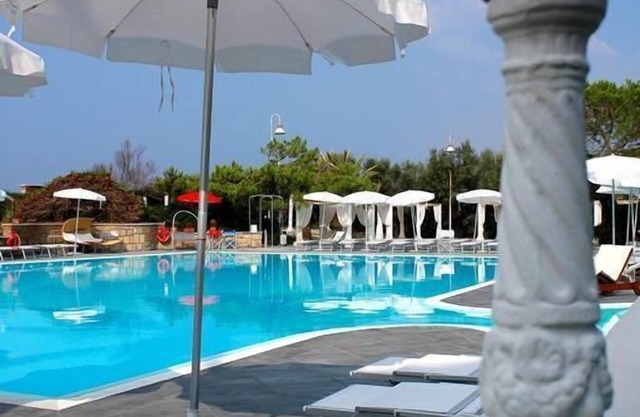 Domizia Palace Hotel