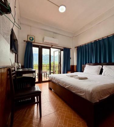 Domon Riverside Hotel