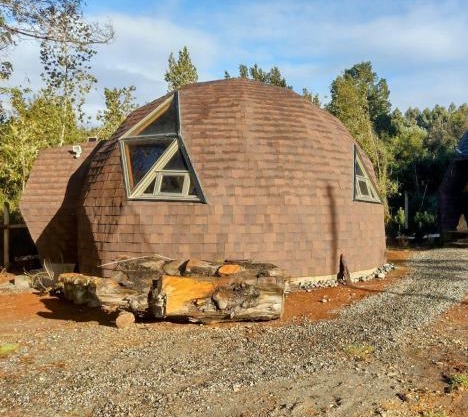 Domos Entre Luna y Bosque