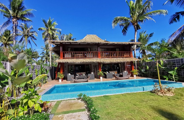 Domu Mia Villa Siargao Private 3 Bedroom Tropical Villa close to beach