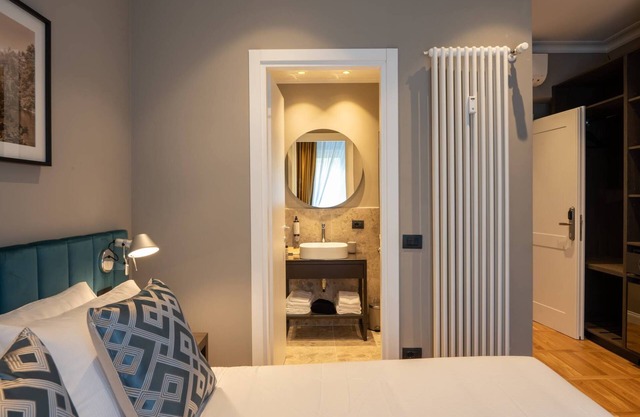 DOMUS 213 Guest House