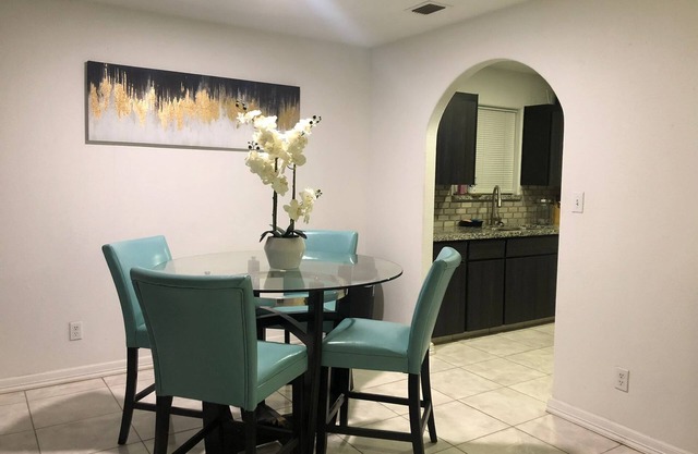 Donna Mint home 3bd -2 bath