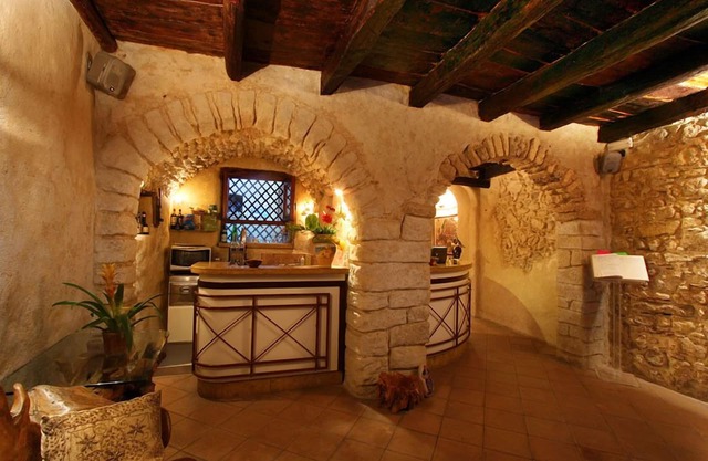 Donnaciccina Accomodation