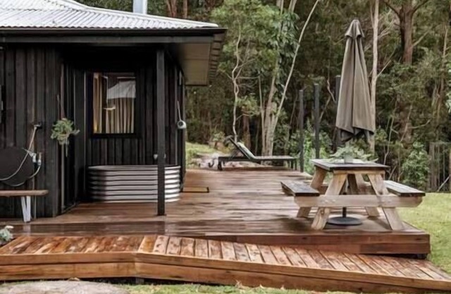Donnington Ridge Eco Cabin