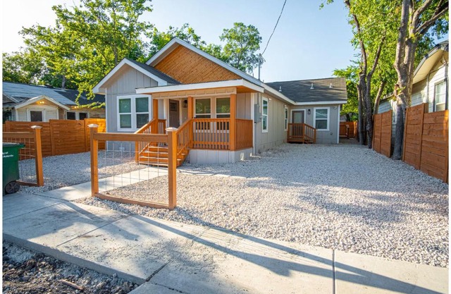 Dont Miss Dynamic 4BR2BA Near Jolly Riverwalk