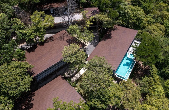 Dont miss the exuberant natural beauty of Peninsula Papagayo!