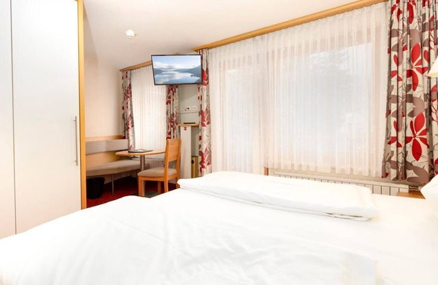 Doppelzimmer Komfort - Finkensteiner Hof, Dion Hotels & Resorts Gmbh
