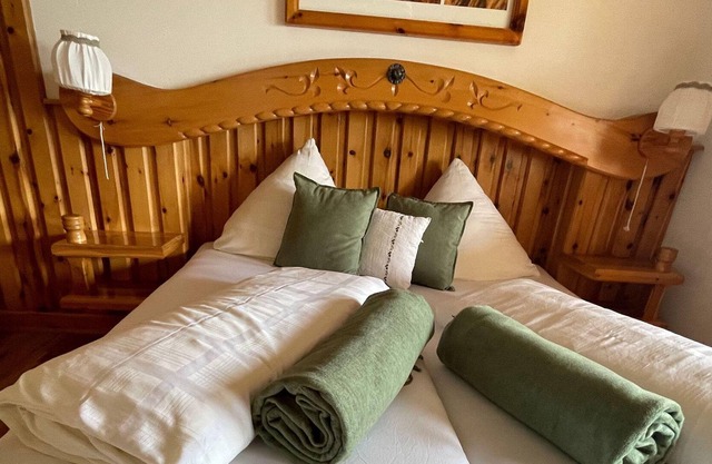 Doppelzimmer mit Balkon und Seeblick - Gasthof-pension Perauer