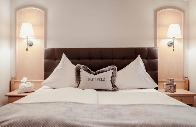 Doppelzimmer Bergblick bis 2 Nächte Inkl. HP - Hotel St. Georg zum See