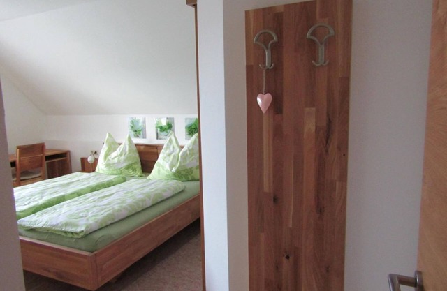 Doppelzimmer, Dusche, WC, Nichtraucher - Urlaub am Bauernhof, Cziglar-benko