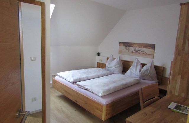 Doppelzimmer, Dusche, WC, Nichtraucher - Urlaub am Bauernhof, Cziglar-benko