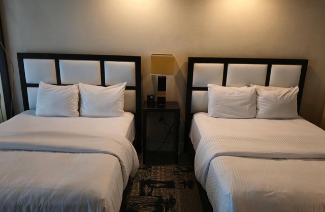 Doral Studio – enjoy Shopping, Dining, Golfing
